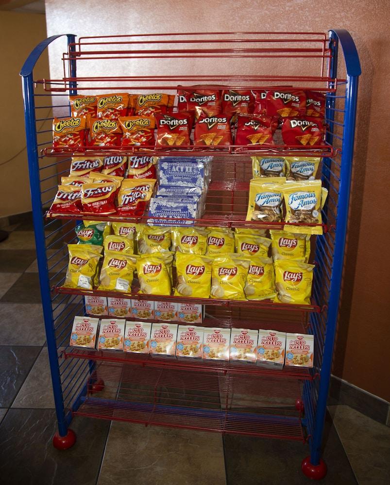 Econo Hotel