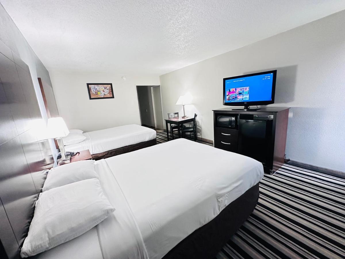 Econo Hotel